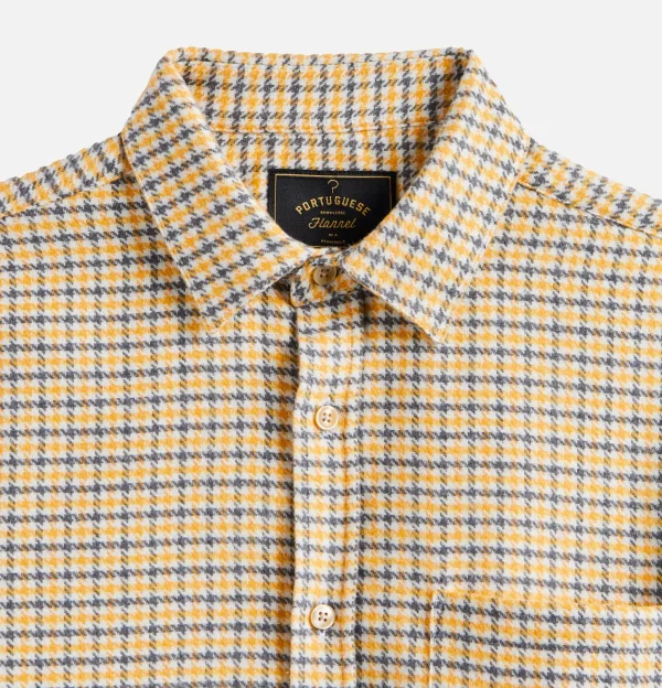 chemise_plate_jaune_1.webp Chemise Plate Jaune