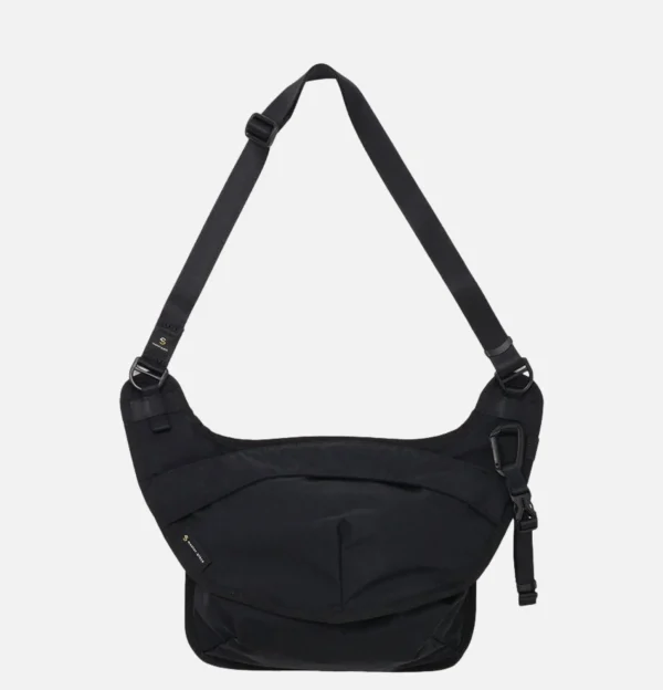 Face Front Bag Black