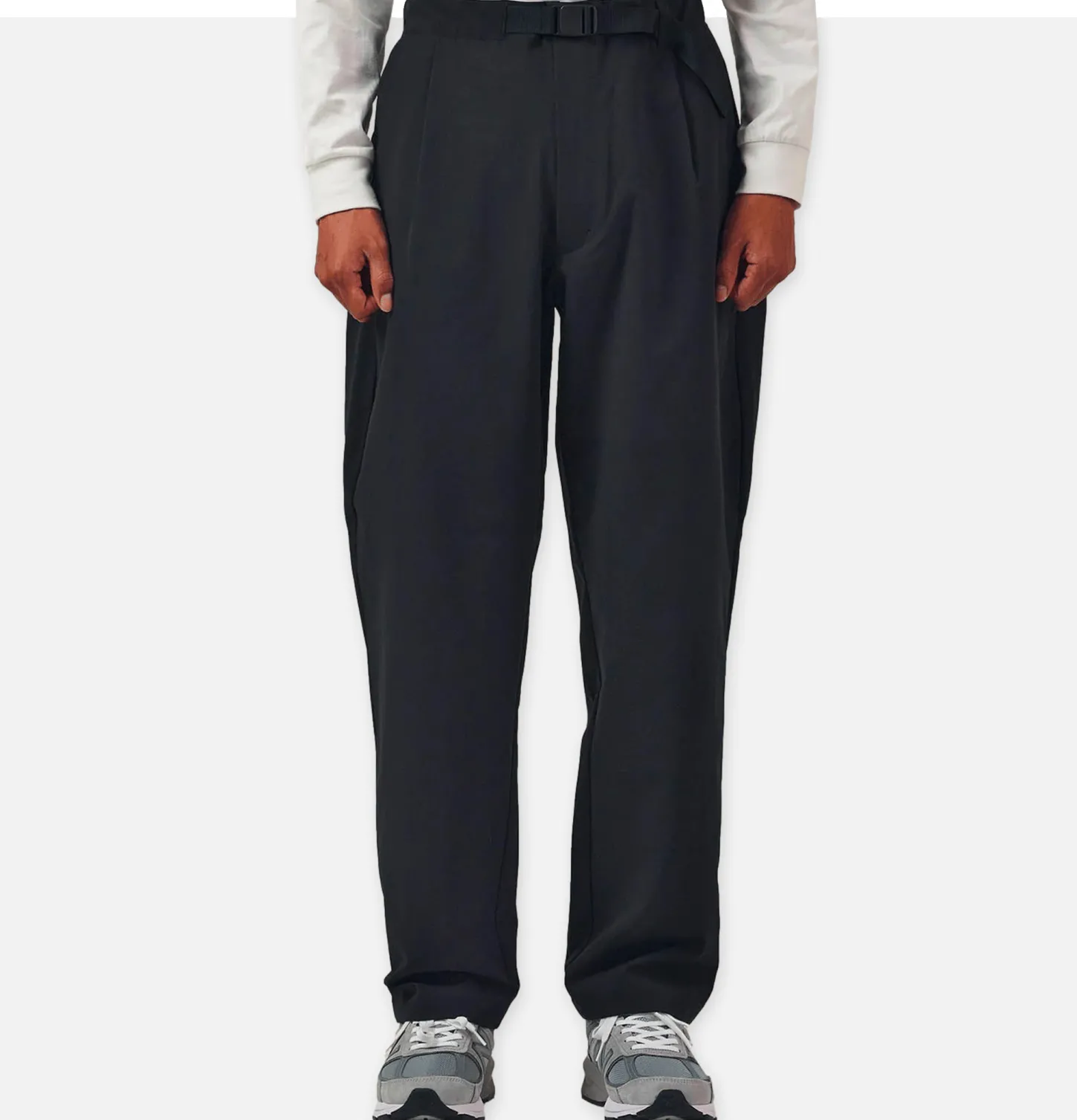 One Tuck Tapered Stretch Black