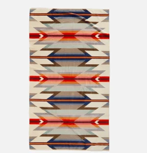 Oversized Jacquard Towel WYETH