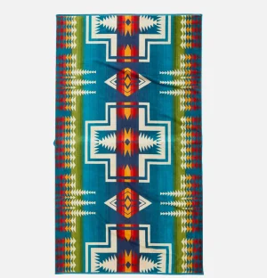 Oversized Jacquard Towel Centu