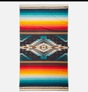 Oversized Jacquard Towel Salti