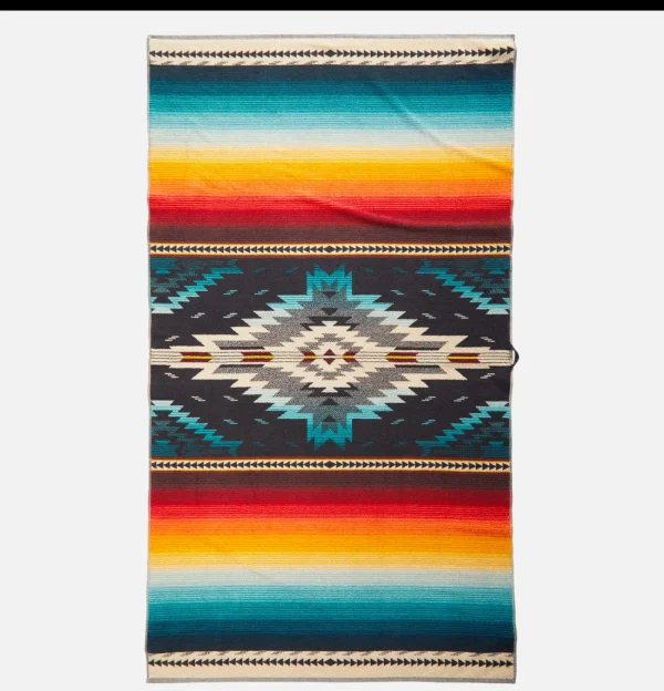 Oversized Jacquard Towel Salti