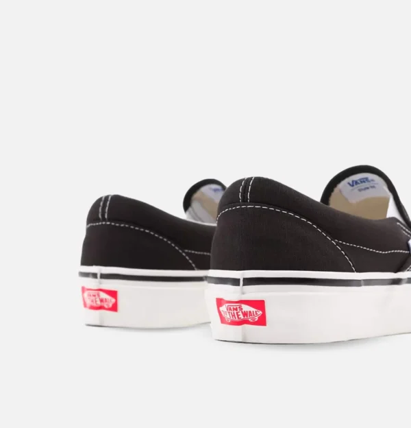 Slip-on Anaheim Black