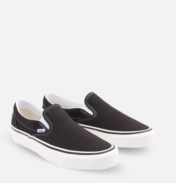 Slip-on Anaheim Black