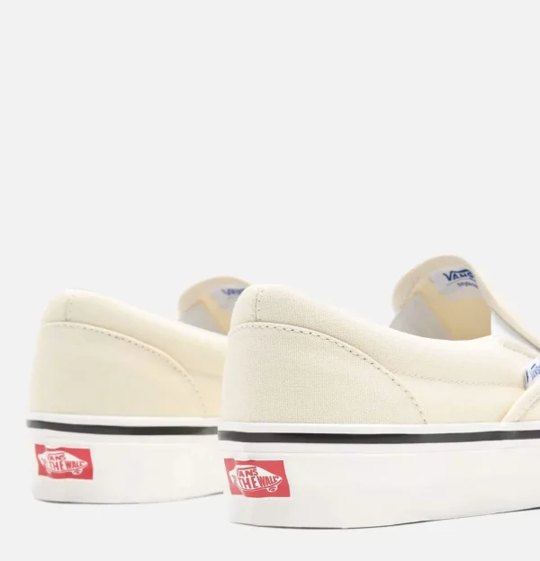 Slip-on Anaheim White