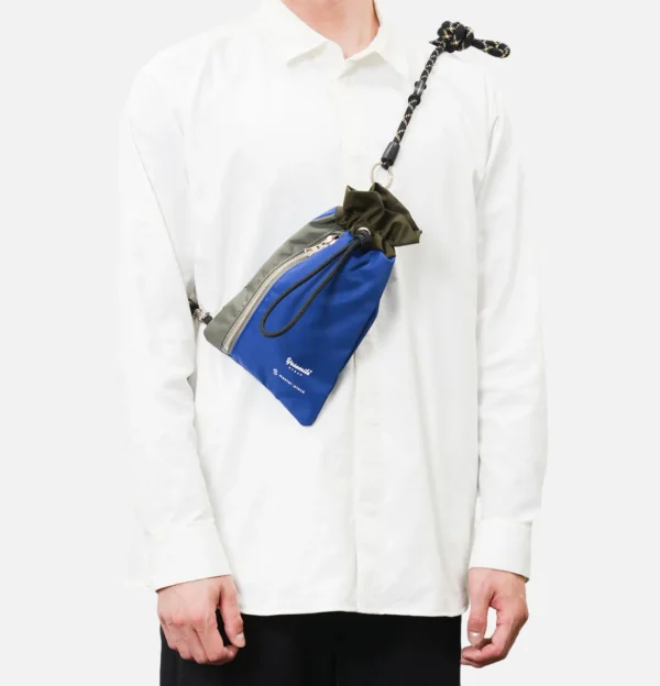 Yosemite Strap Pouch Blue